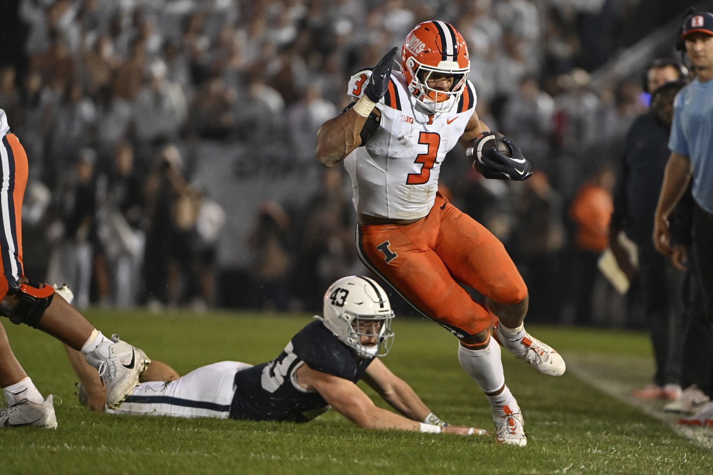 Singleton, Allen score TDs as No. 9 Penn State beats No. 19 Illinois 21-7 | iNFOnews.ca