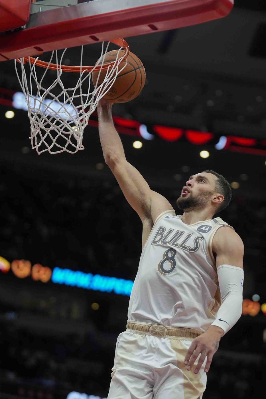 Giddey's triple-double sends Bulls to 116-111 win over Bucks | iNFOnews.ca