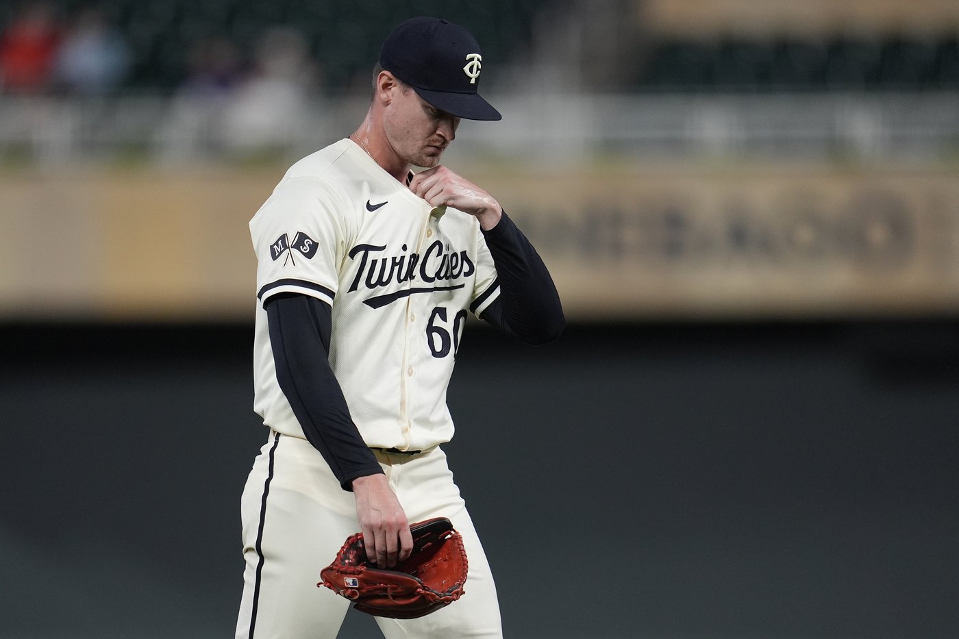 Marlins push Twins to brink of elimination with 8-6 win in 13 innings | iNFOnews.ca