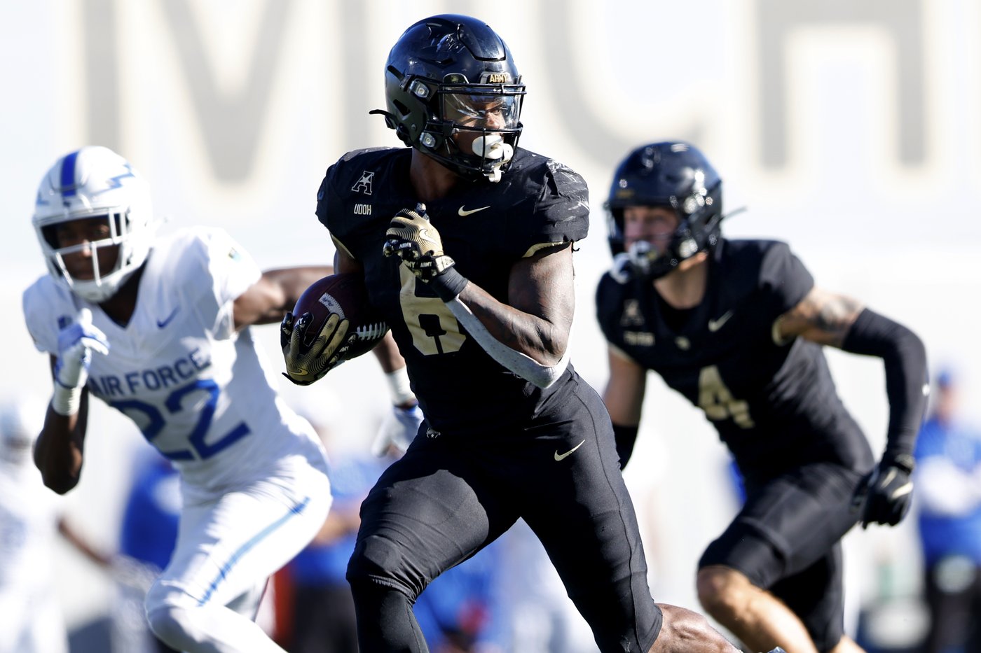 No. 18 Army stays cool in pursuit of perfect season with visit to North Texas next | iNFOnews.ca