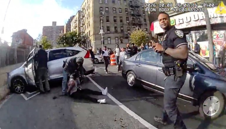Lawyers for NY man shot by ICE say officer fired into car without warning | iNFOnews.ca