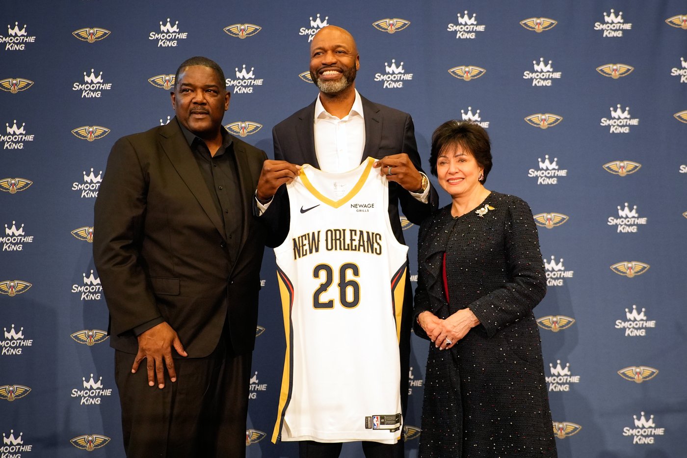 Pelicans new coach Jamahl Mosley expects to handle success better in New Orleans than in Orlando | iNFOnews.ca