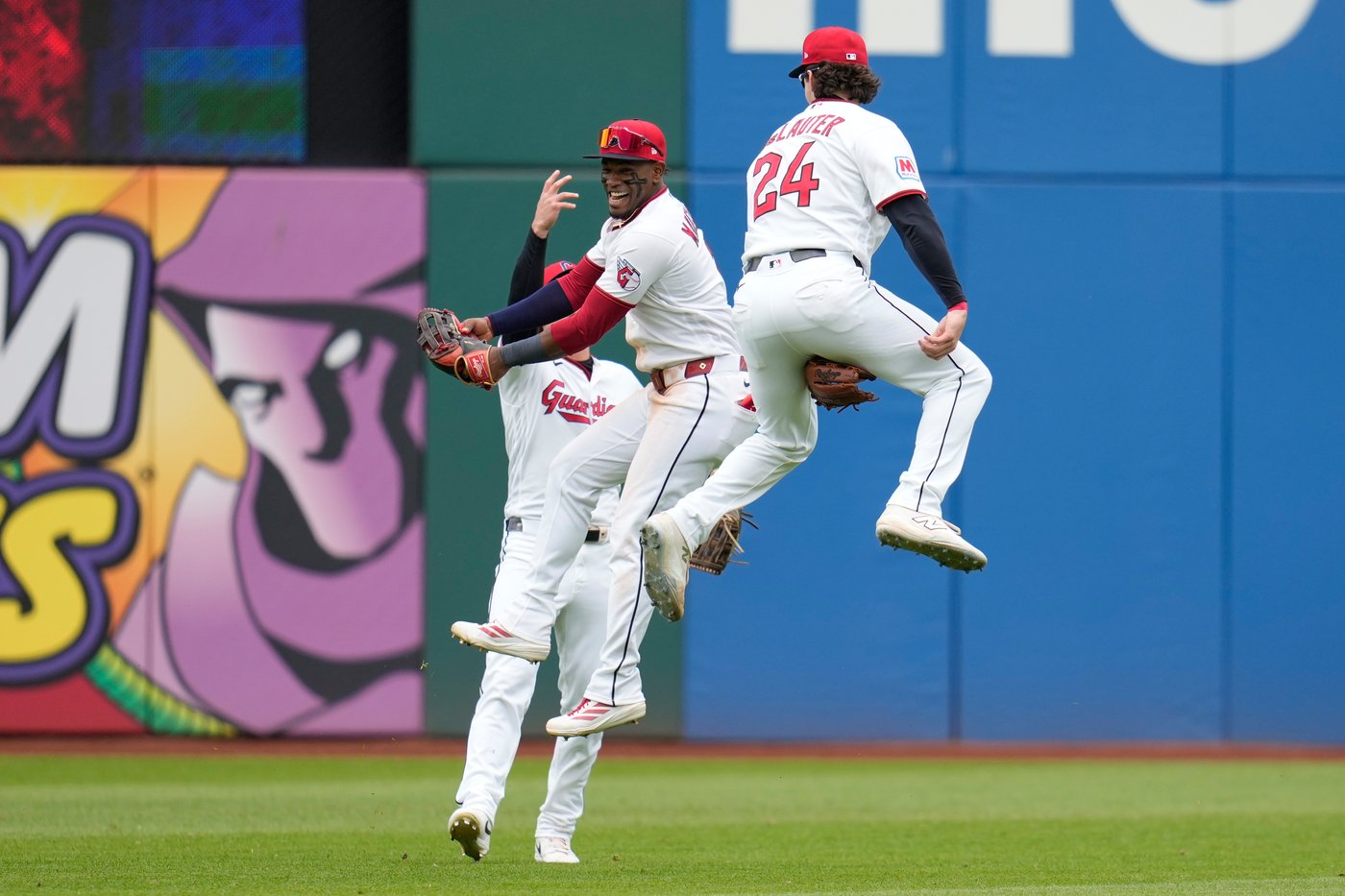 Angels get swept in a 3-game series at Cleveland, where LA has lost 30 of 34 since 2015 | iNFOnews.ca Angels get swept in a 3-game series at Cleveland, where LA has lost 30 of 34 since 2015 | iNFOnews.ca