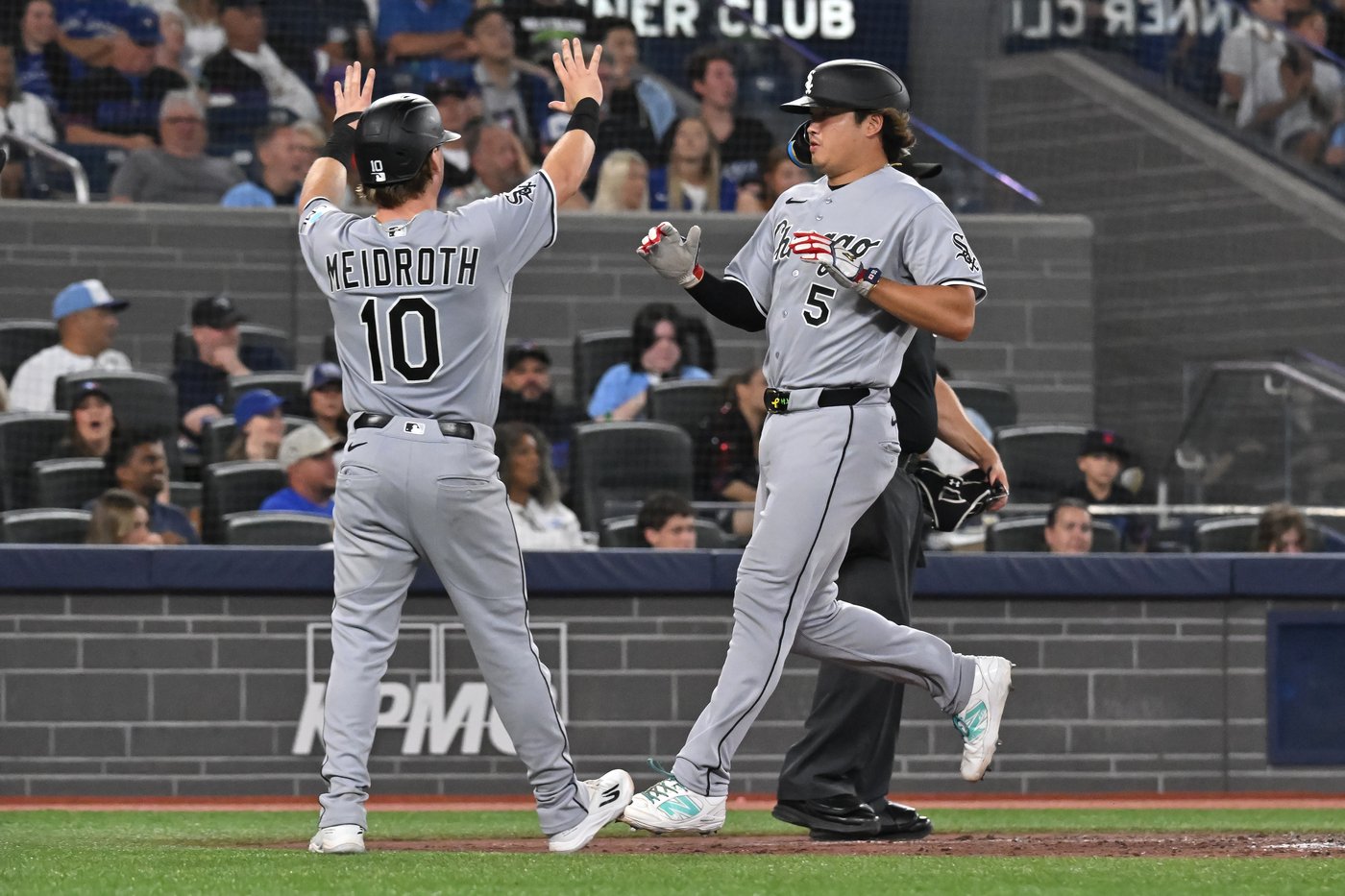 Sam Antonacci's two-run homer kick-starts White Sox 12-4 rout of Blue Jays | iNFOnews.ca Sam Antonacci's two-run homer kick-starts White Sox 12-4 rout of Blue Jays | iNFOnews.ca
