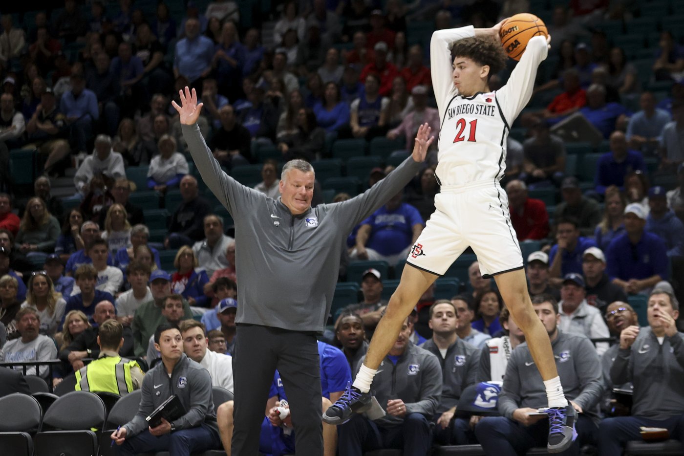 San Diego State takes down No. 21 Creighton 71-53 in Players Era Festival event in Las Vegas | iNFOnews.ca San Diego State takes down No. 21 Creighton 71-53 in Players Era Festival event in Las Vegas | iNFOnews.ca