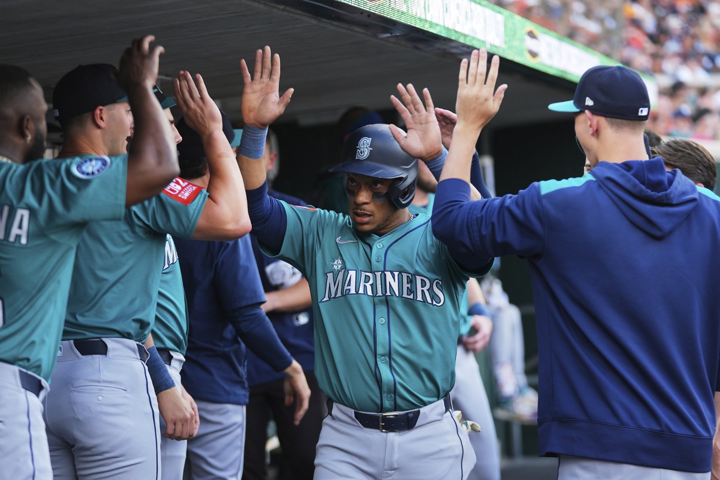 Mariners beat MLB-leading Tigers 8-4, sweeping 3-game series before All-Star break | iNFOnews.ca