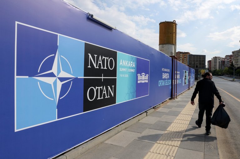 Trump to meet with Ukraine's Zelenskyy and Syria's al-Sharaa during the NATO summit | iNFOnews.ca