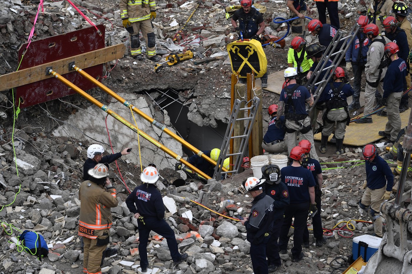 Worker rescued from rubble after construction accident in Kentucky | iNFOnews.ca