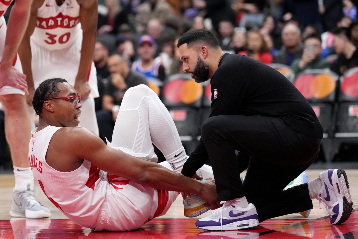 Raptors need someone to step up after all-star Scottie Barnes sprains ankle | iNFOnews.ca
