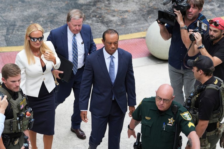 Tiger Woods enters plea agreement to reckless driving charge over rollover crash in Florida | iNFOnews.ca