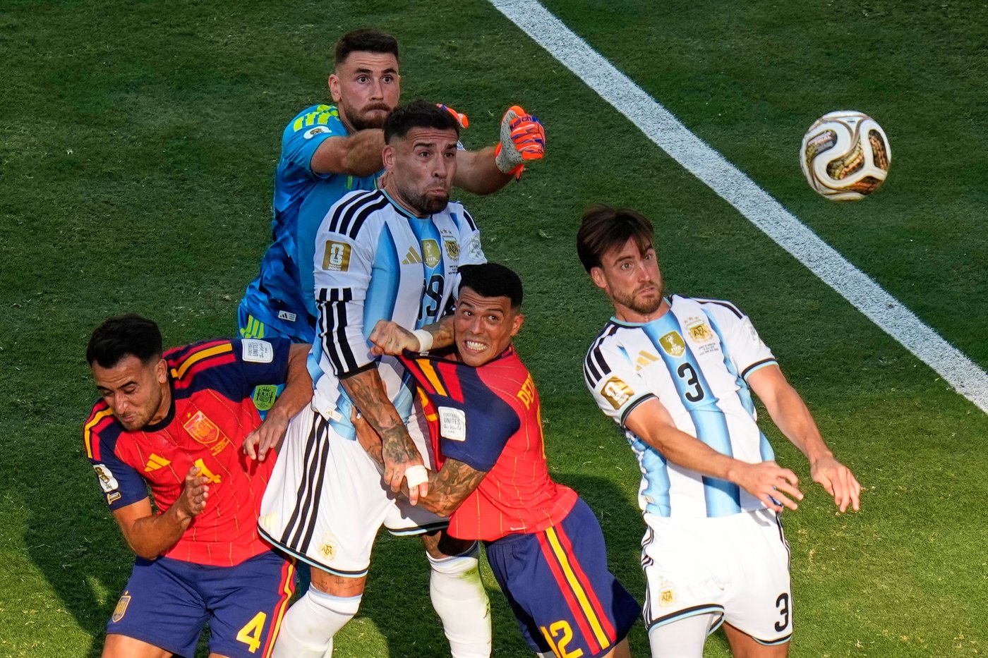 Simón says it was Spain's record defense that made the goalkeeper's job so easy in the World Cup | iNFOnews.ca Simón says it was Spain's record defense that made the goalkeeper's job so easy in the World Cup | iNFOnews.ca