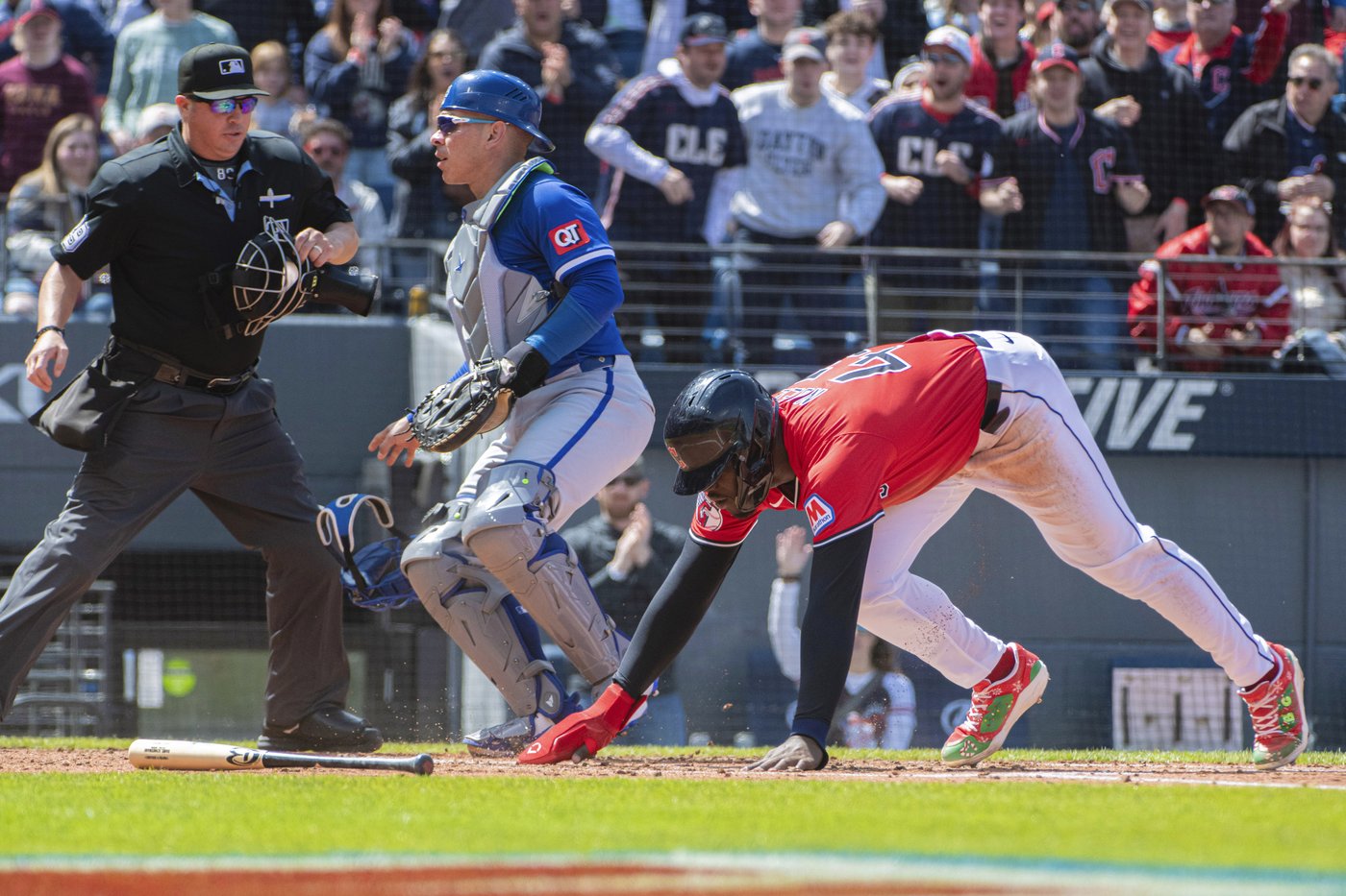 Royals' Cole Ragans overcomes hamstring cramping to strike out 10 and get his first win of the year | iNFOnews.ca Royals' Cole Ragans overcomes hamstring cramping to strike out 10 and get his first win of the year | iNFOnews.ca