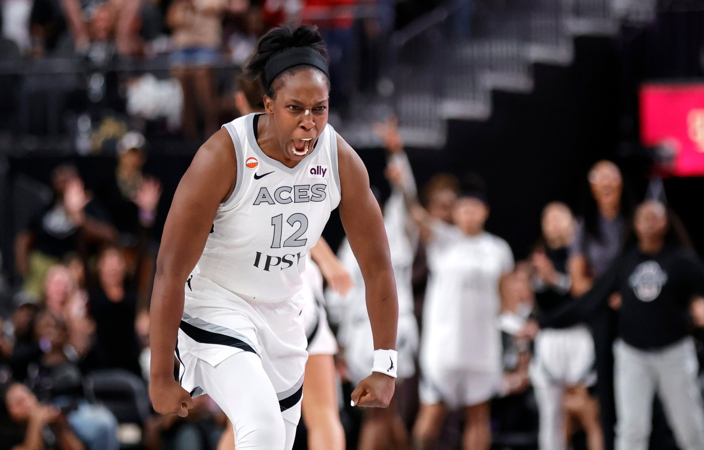 Smith scores 29 to help the Aces beat the Sky 98-90 | iNFOnews.ca Smith scores 29 to help the Aces beat the Sky 98-90 | iNFOnews.ca