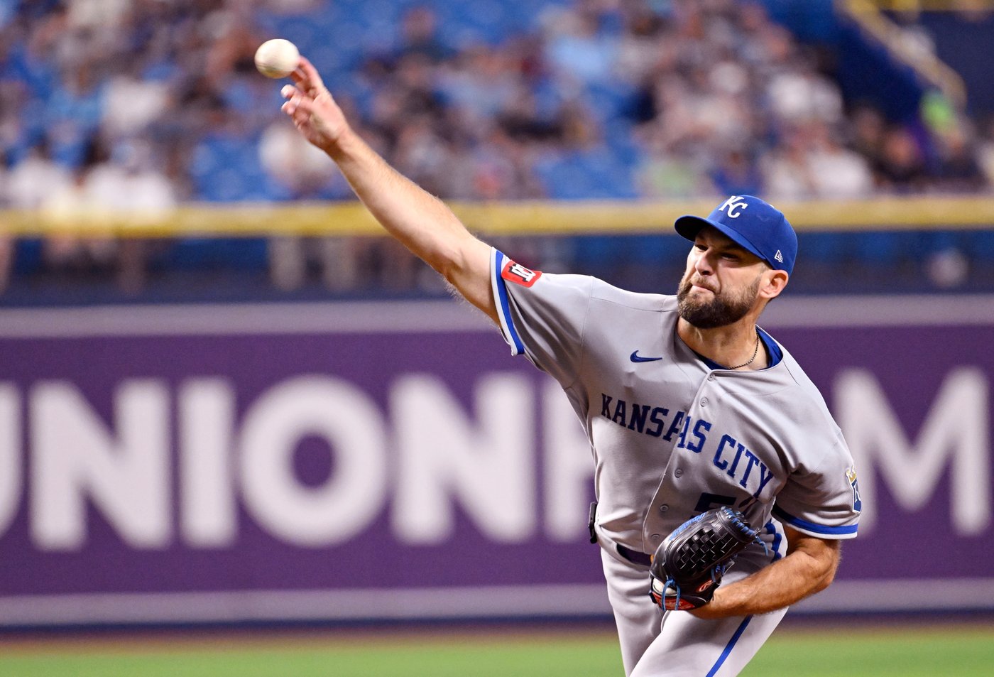 Michael Wacha fires 7 quality innings to spur Royals to 2-1 victory in Tampa Bay | iNFOnews.ca