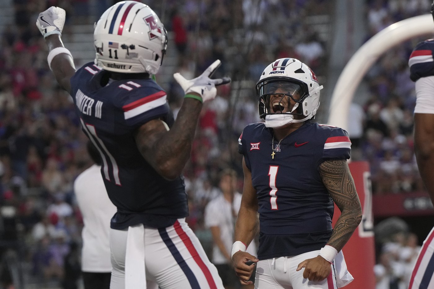 The Big 12's unexpected rise: Houston, Utah, UCF and Arizona are a combined 11-0. Are they for real? | iNFOnews.ca