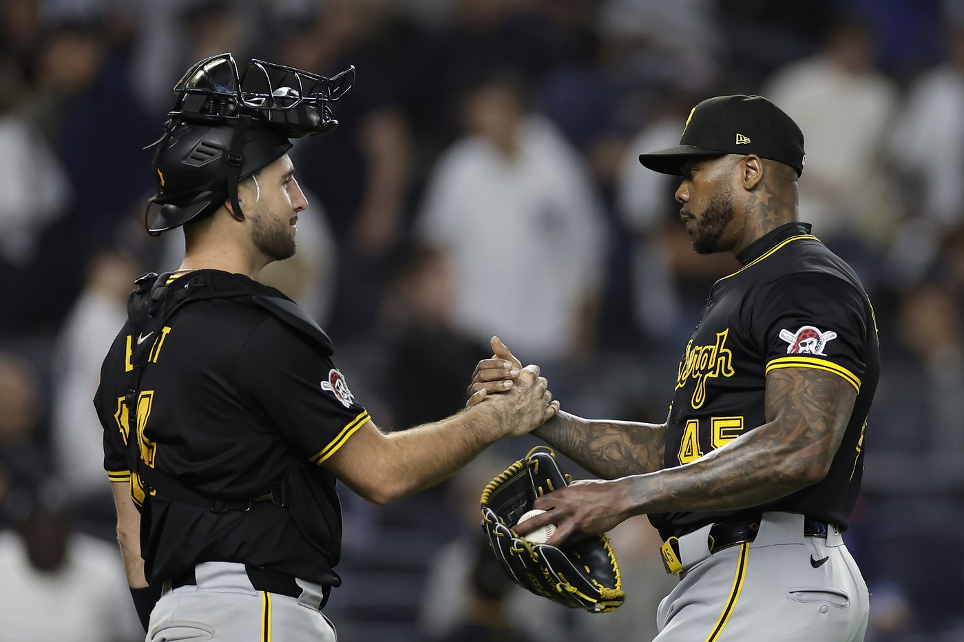 Reynolds homers twice, Pirates beat Yankees 4-2, delay NY from clinching ALCS home-field advantage | iNFOnews.ca