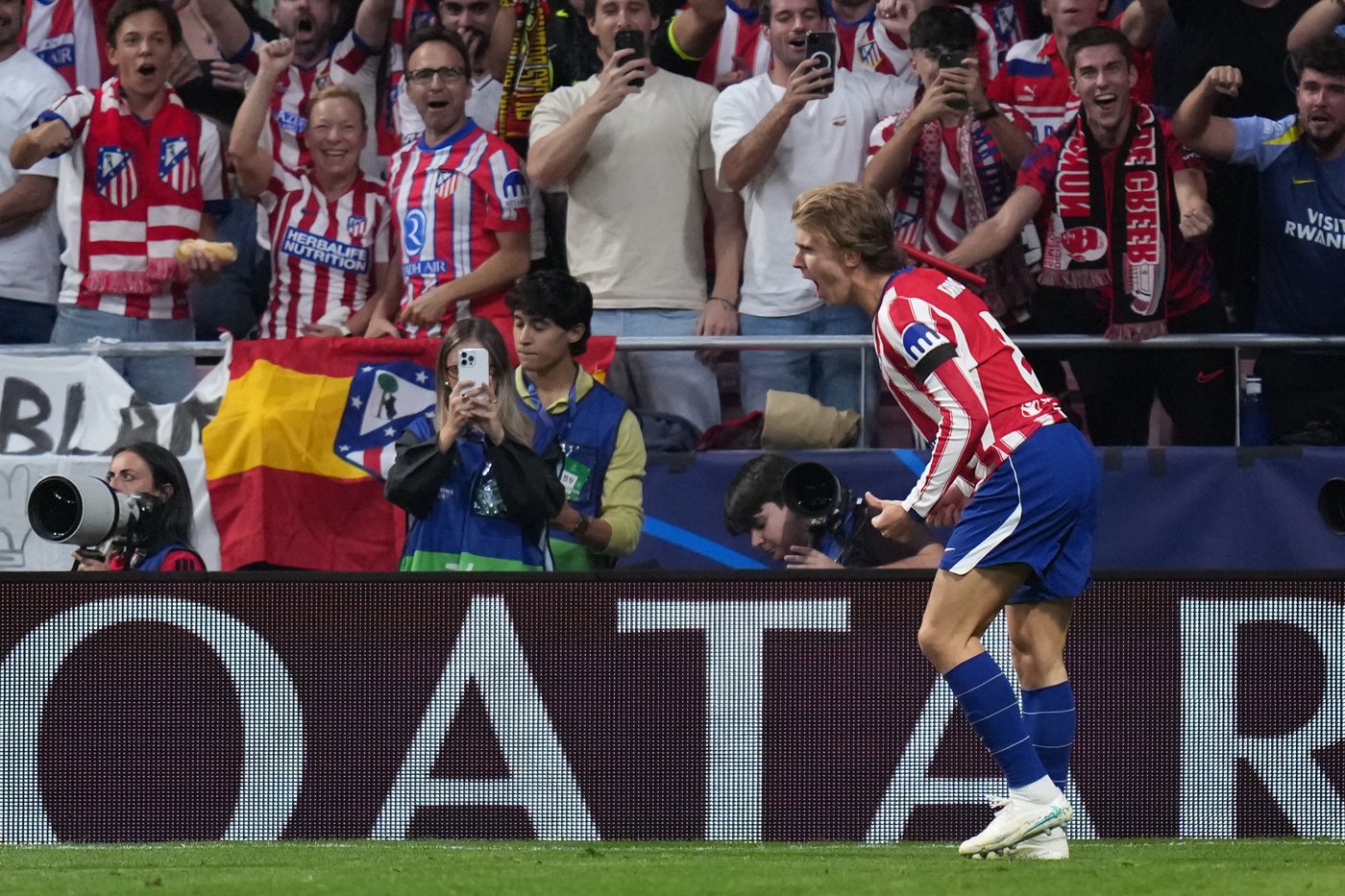 Barrios scores in under a minute for Atletico, honors Koke after mother's death | iNFOnews.ca