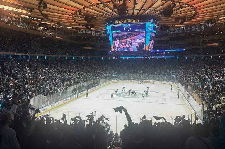 PWHL game in New York sets US pro women's hockey attendance record | iNFOnews.ca