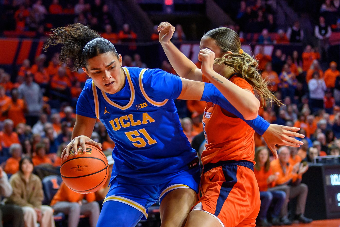 Foul trouble can't stop Lauren Betts in No. 2 UCLA's 80-67 win over Illinois | iNFOnews.ca