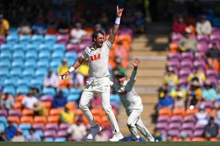 Starc's double-strike helps Australia tighten grip in 2nd test against Bangladesh | iNFOnews.ca