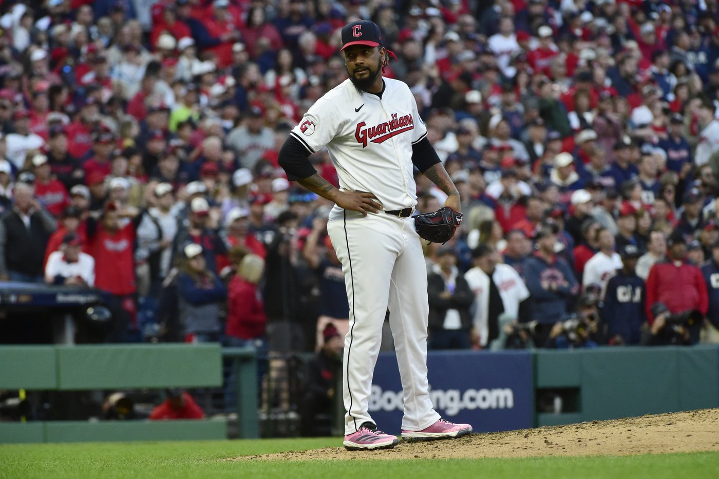 Dominant closer Clase gives up 3-run homer in 9th as Tigers shock Guardians 3-0 in ALDS Game 2 | iNFOnews.ca Dominant closer Clase gives up 3-run homer in 9th as Tigers shock Guardians 3-0 in ALDS Game 2 | iNFOnews.ca