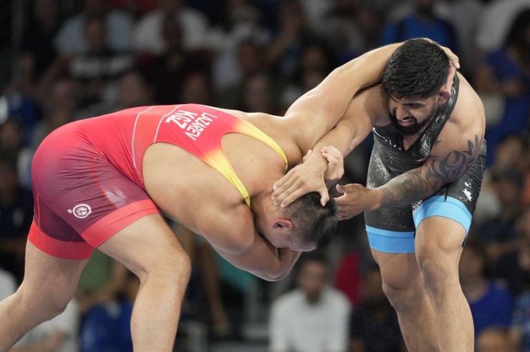 Olympic wrestler Amarveer Dhesi suspended two years for anti-doping rule violation | iNFOnews.ca