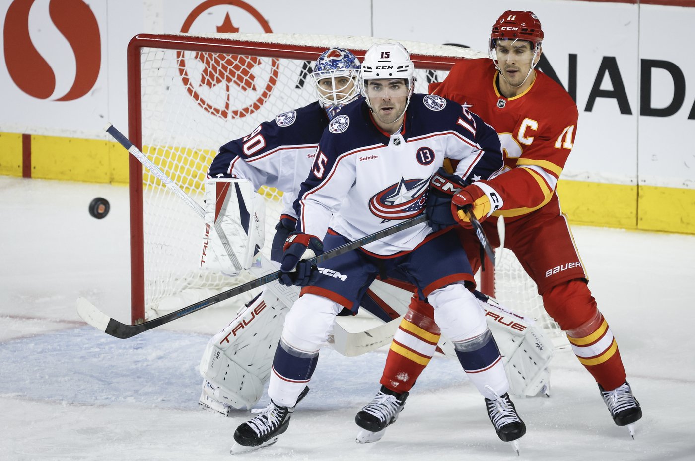 Flames blank Blue Jackets 3-0 in tribute game to Gaudreau at Saddledome | iNFOnews.ca