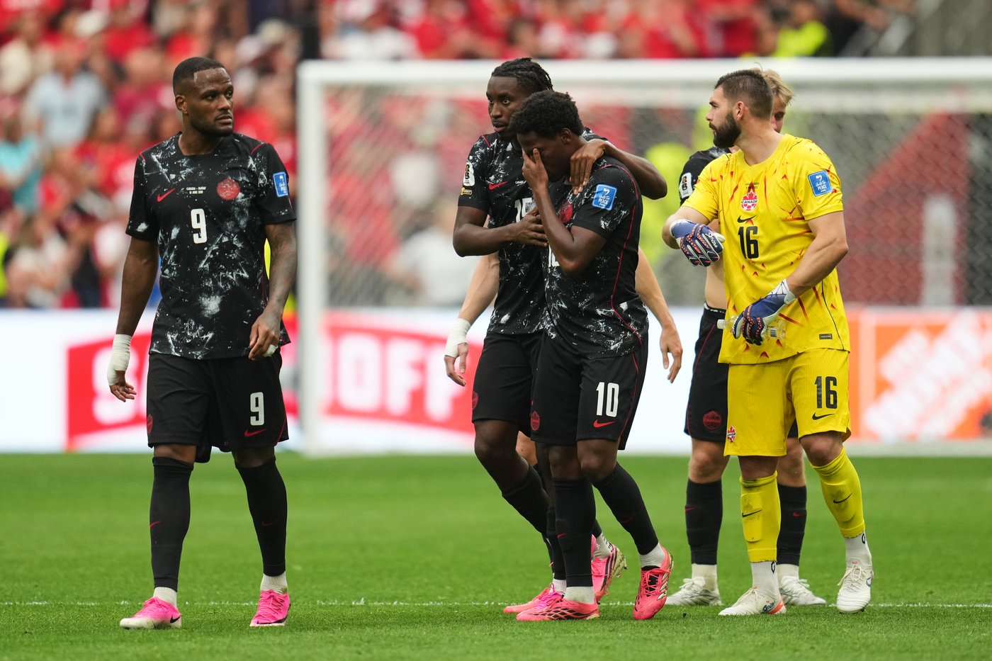 Jonathan David's hat trick propels Canada to its first World Cup win, 6-0 over Qatar | iNFOnews.ca