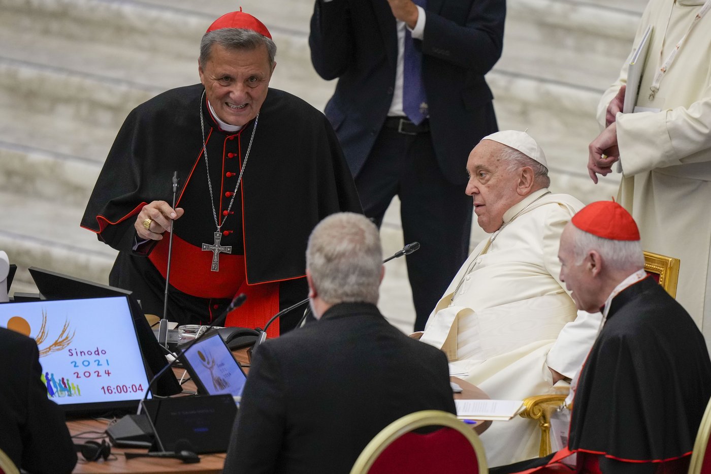 Catholic reform debate launched by Pope Francis leans away from ordained roles for women | iNFOnews.ca