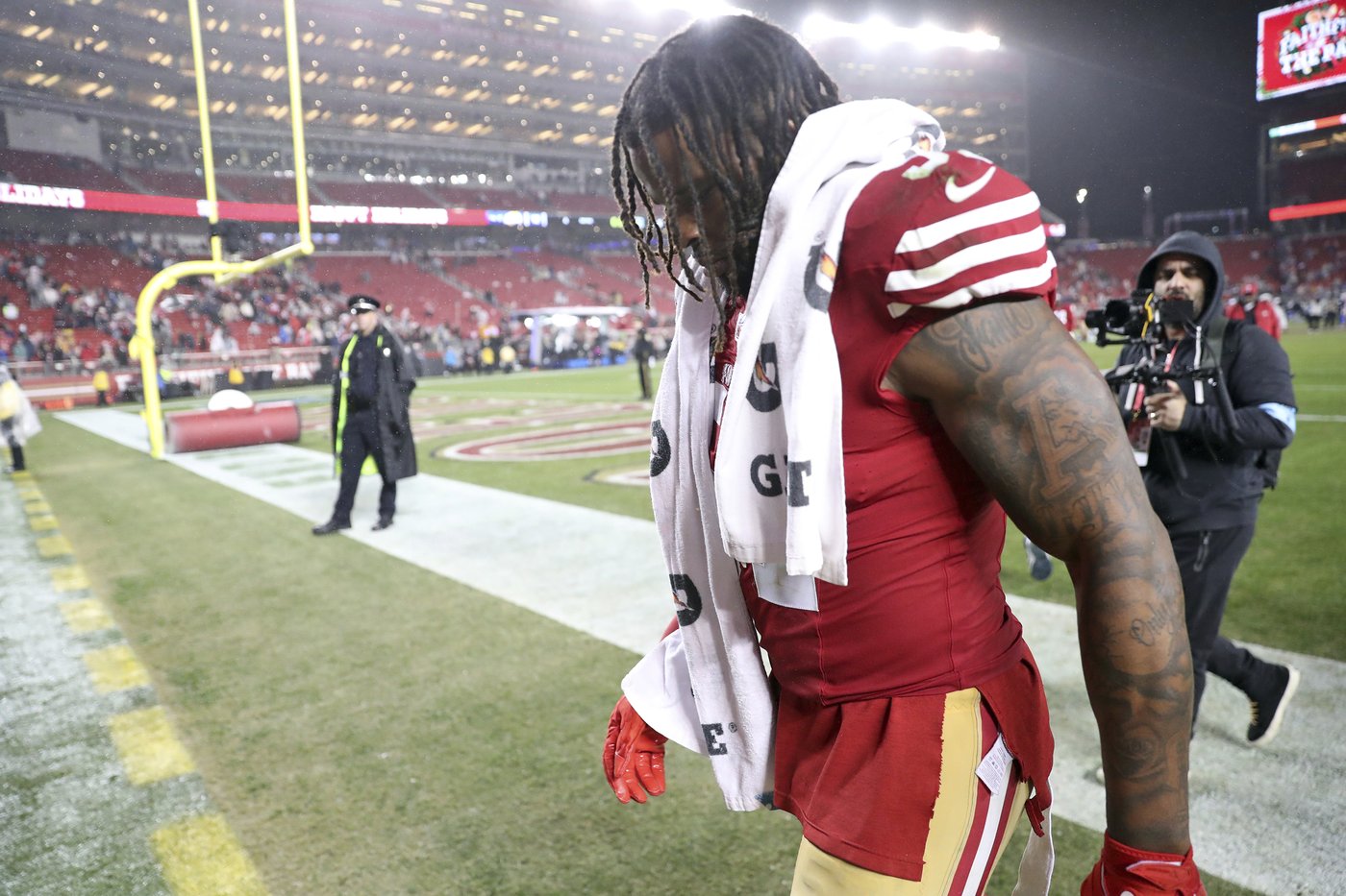 Dolphins and 49ers bring 6-8 records and disappointing seasons into their matchup Sunday | iNFOnews.ca Dolphins and 49ers bring 6-8 records and disappointing seasons into their matchup Sunday | iNFOnews.ca