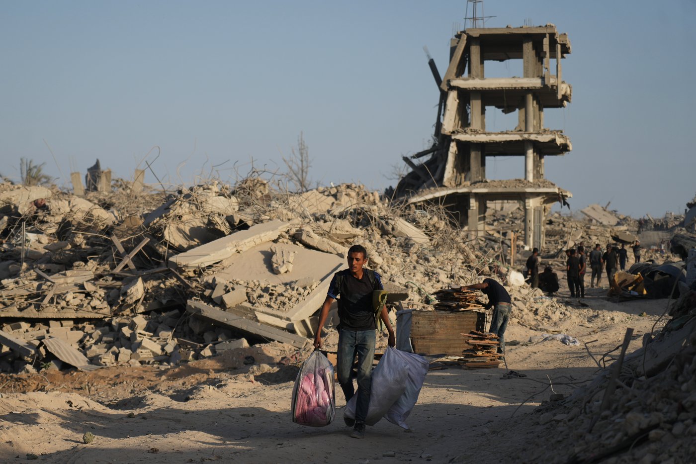 Many unresolved questions remain as a ceasefire holds in Gaza | iNFOnews.ca