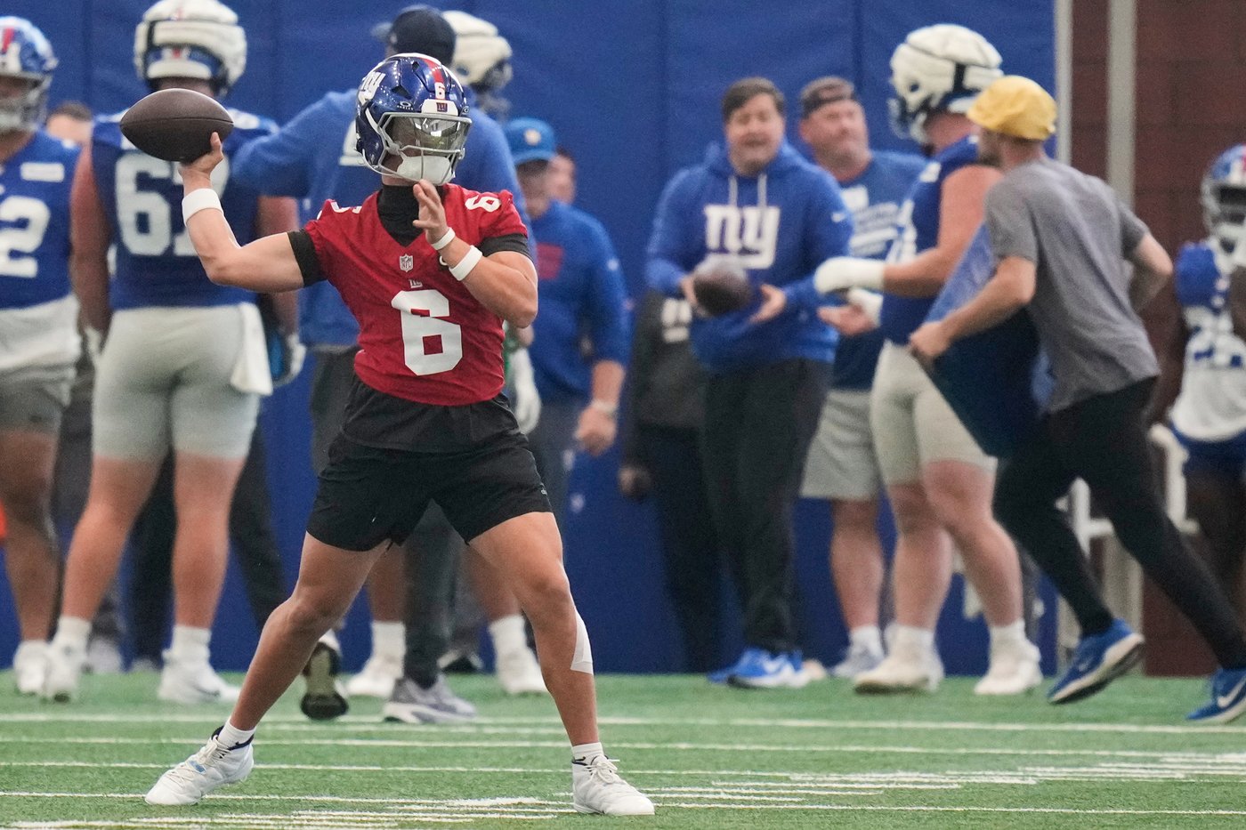 Jaxson Dart says he's 'not like Tim Tebow,' but the Giants QB has worked to get leaner | iNFOnews.ca