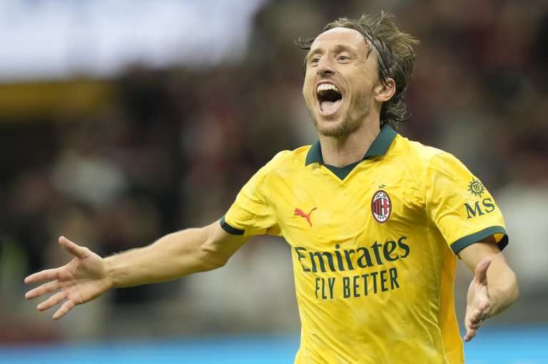 Modric and De Bruyne meet in Serie A for the first time when AC Milan hosts Napoli | iNFOnews.ca
