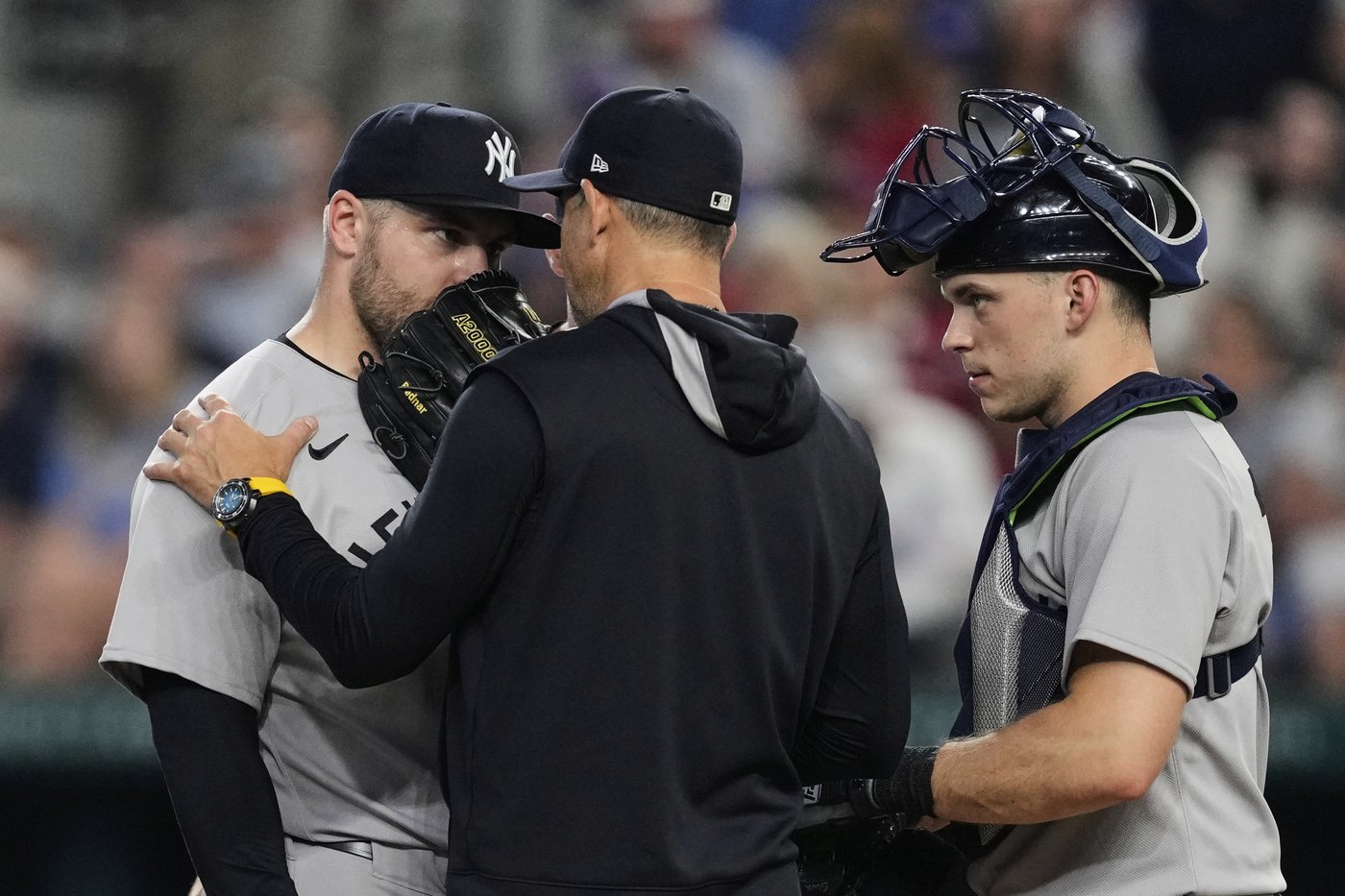David Bednar goes longer than expected for his 1st Yankees save to end their 5-game skid | iNFOnews.ca