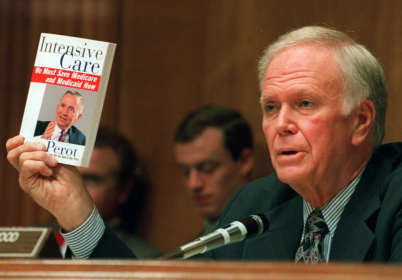 Maverick Republican Sen. Bob Packwood of Oregon, who resigned after sexual harassment scandal, dies | iNFOnews.ca Maverick Republican Sen. Bob Packwood of Oregon, who resigned after sexual harassment scandal, dies | iNFOnews.ca