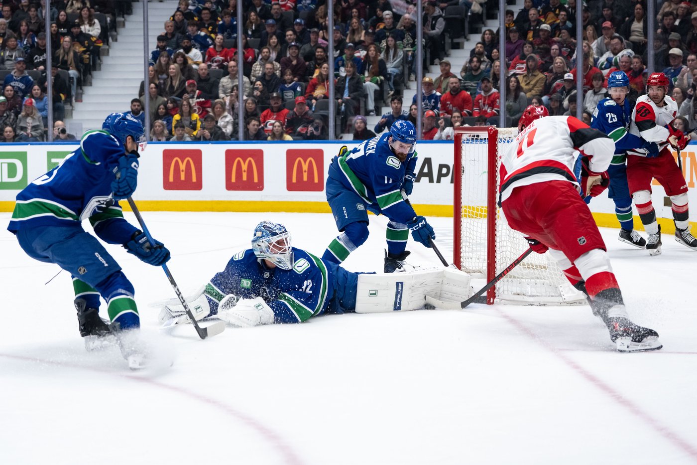 Beleaguered Vancouver Canucks show fight in loss to high-powered Carolina Hurricanes | iNFOnews.ca
