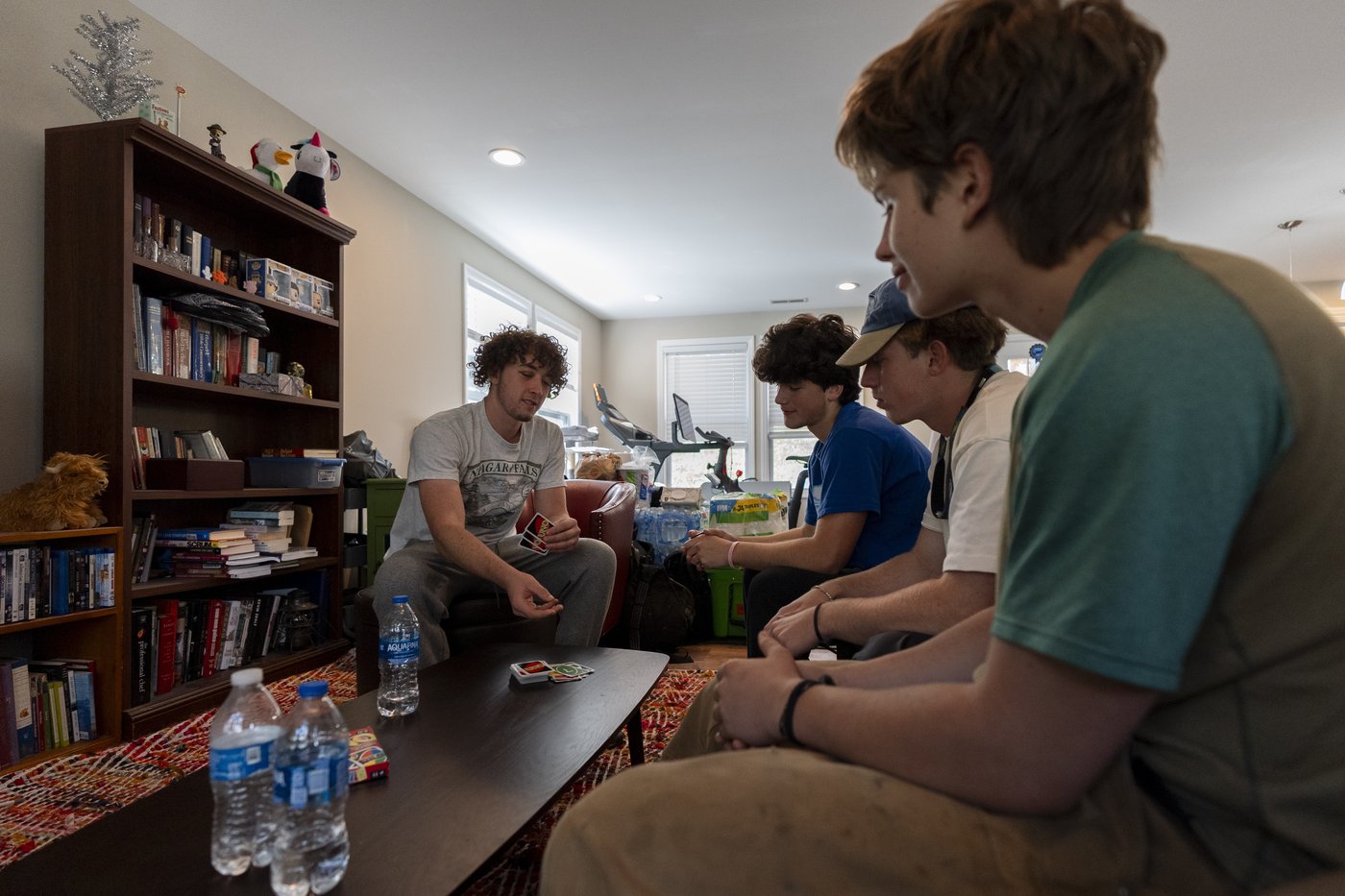In Asheville, high school seniors make key life choices under the stress of Helene recovery | iNFOnews.ca
