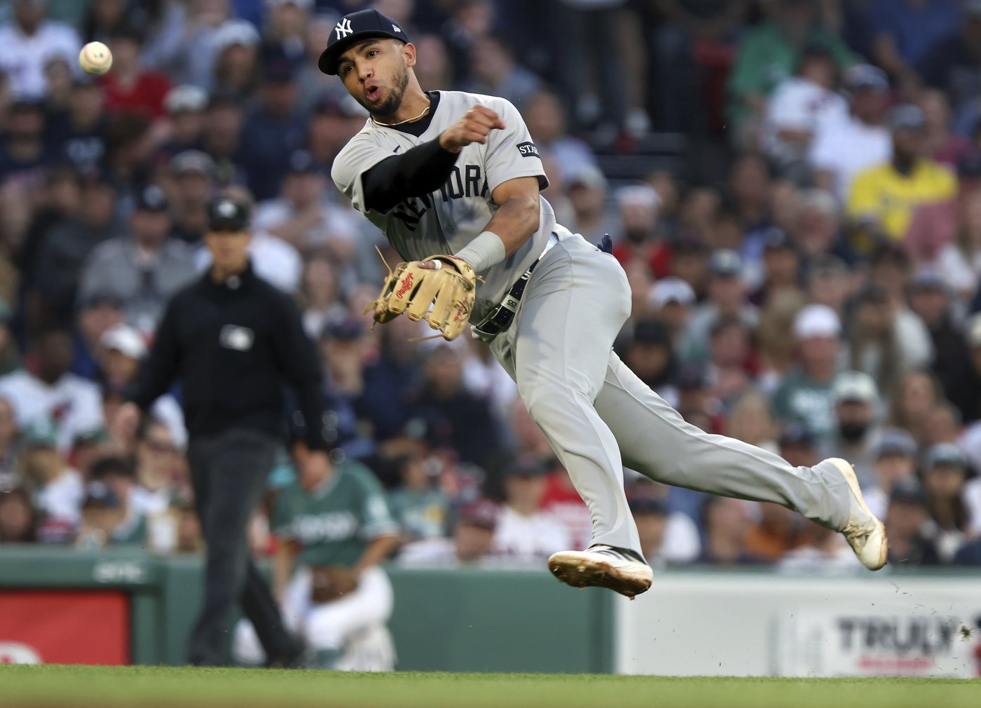 Narváez walk-off single in 10th helps Red Sox earn 3rd straight win over Yankees, 2-1 in 10 innings | iNFOnews.ca Narváez walk-off single in 10th helps Red Sox earn 3rd straight win over Yankees, 2-1 in 10 innings | iNFOnews.ca