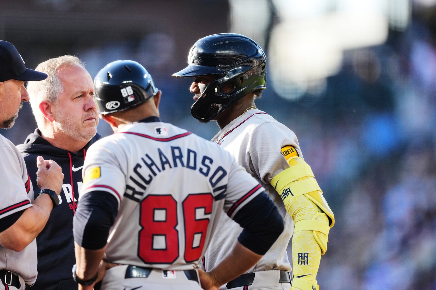 Braves star Ronald Acuña Jr. exits early with left hamstring tightness | iNFOnews.ca