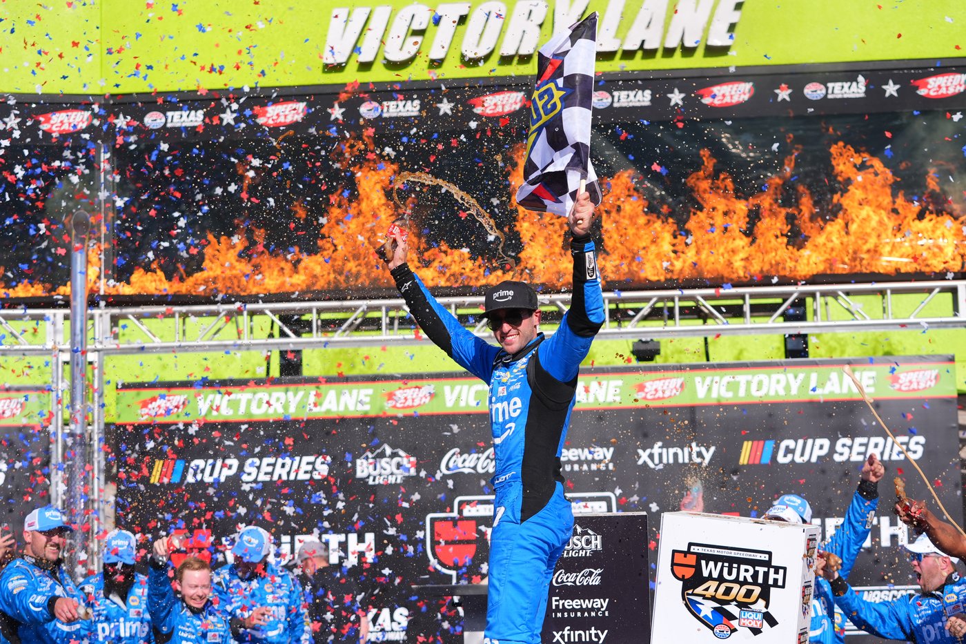 Chase Elliott wins at Texas to join Tyler Reddick as multiple Cup Series winners this season | iNFOnews.ca