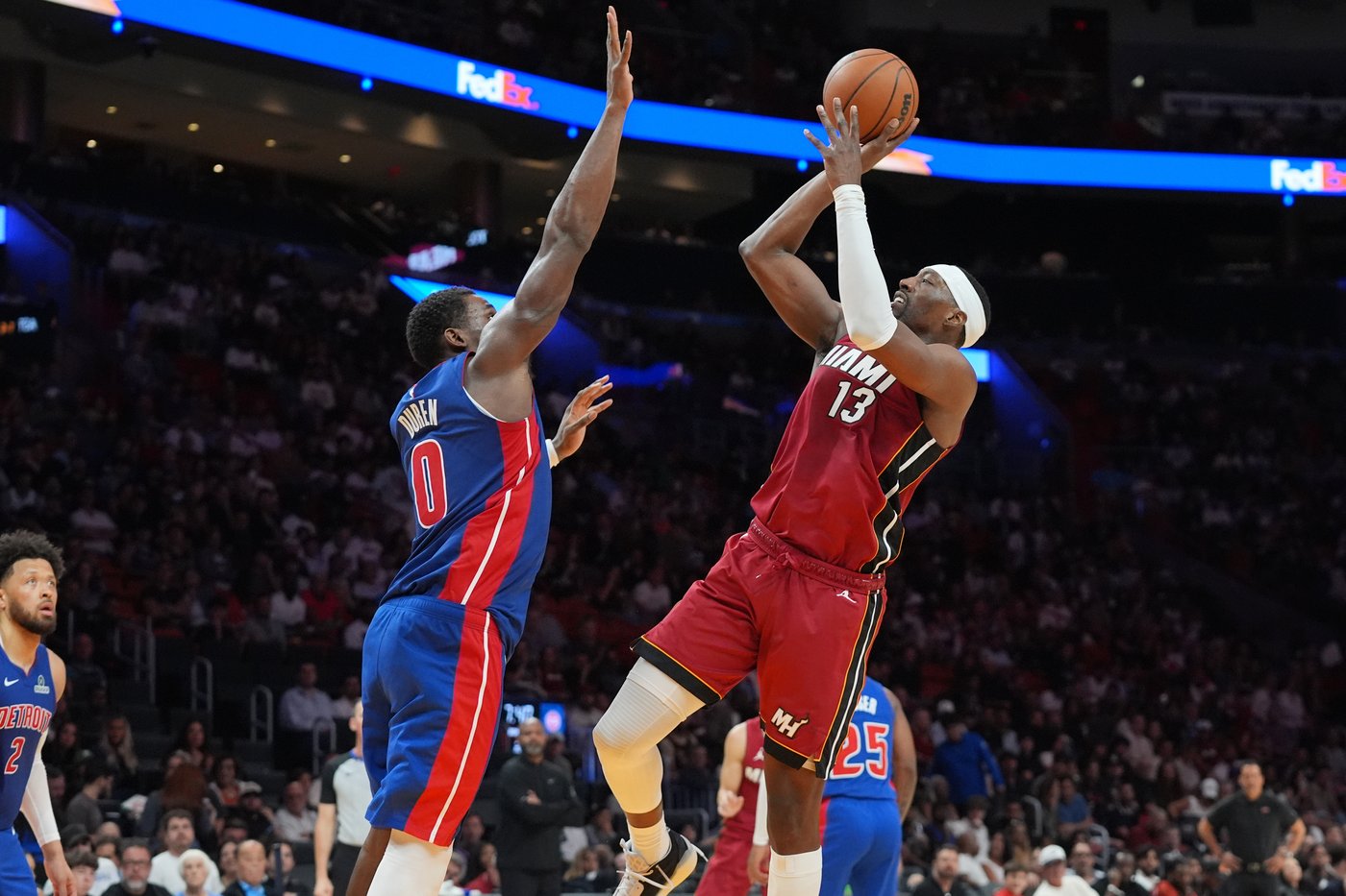 Bam Adebayo joins Dwyane Wade as the Miami Heat's only 10,000-point scorers | iNFOnews.ca Bam Adebayo joins Dwyane Wade as the Miami Heat's only 10,000-point scorers | iNFOnews.ca