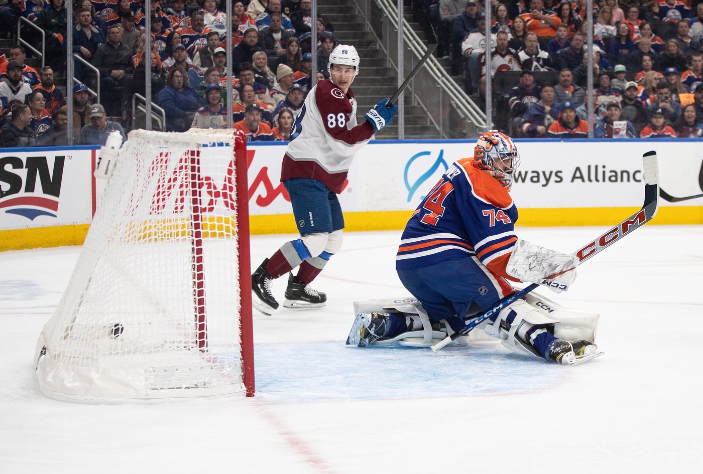 Oilers GM Stan Bowman on Edmonton's scuffling start: 'We're just not clicking' | iNFOnews.ca Oilers GM Stan Bowman on Edmonton's scuffling start: 'We're just not clicking' | iNFOnews.ca