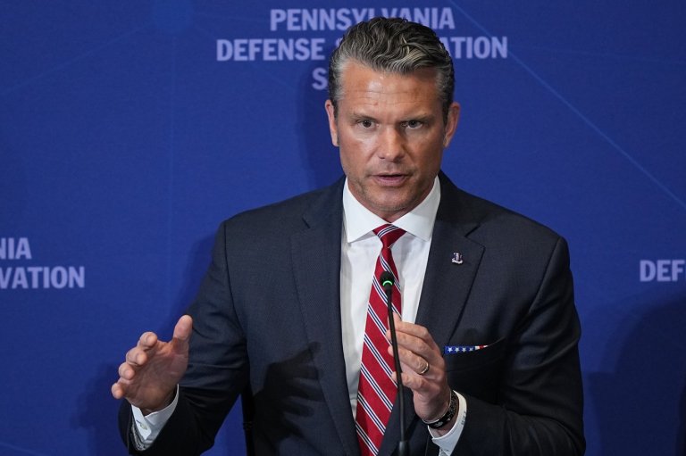 Hegseth backs low-altitude military flyovers as a series of maneuvers draws scrutiny | iNFOnews.ca