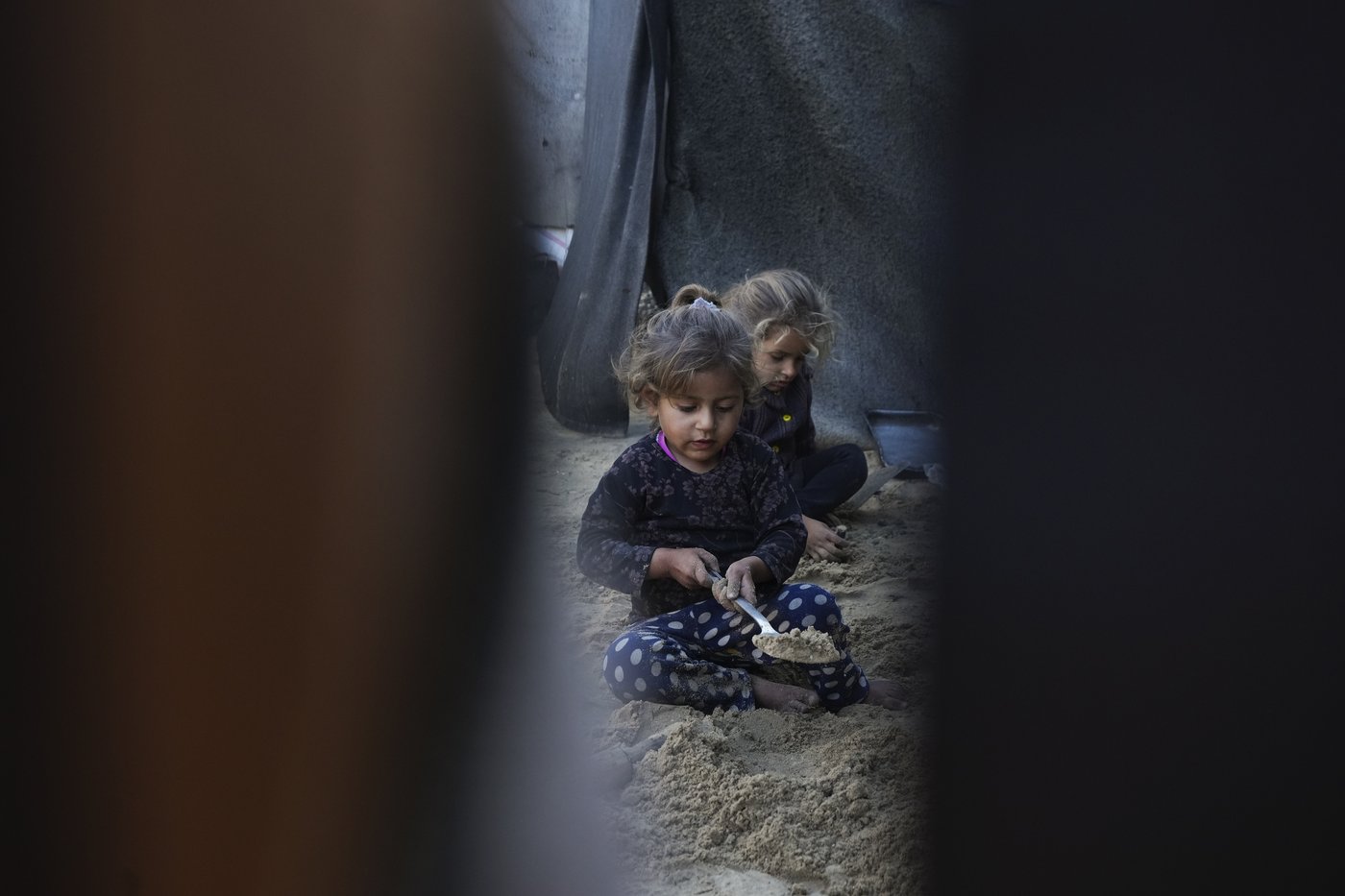 Winter is hitting Gaza and many Palestinians have little protection from the cold | iNFOnews.ca