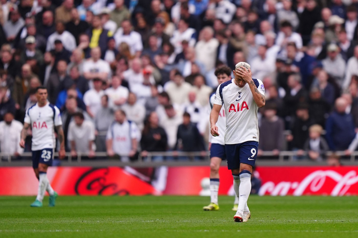 De Zerbi hired to coach relegation-threatened Tottenham, already facing opposition from fans' groups | iNFOnews.ca De Zerbi hired to coach relegation-threatened Tottenham, already facing opposition from fans' groups | iNFOnews.ca