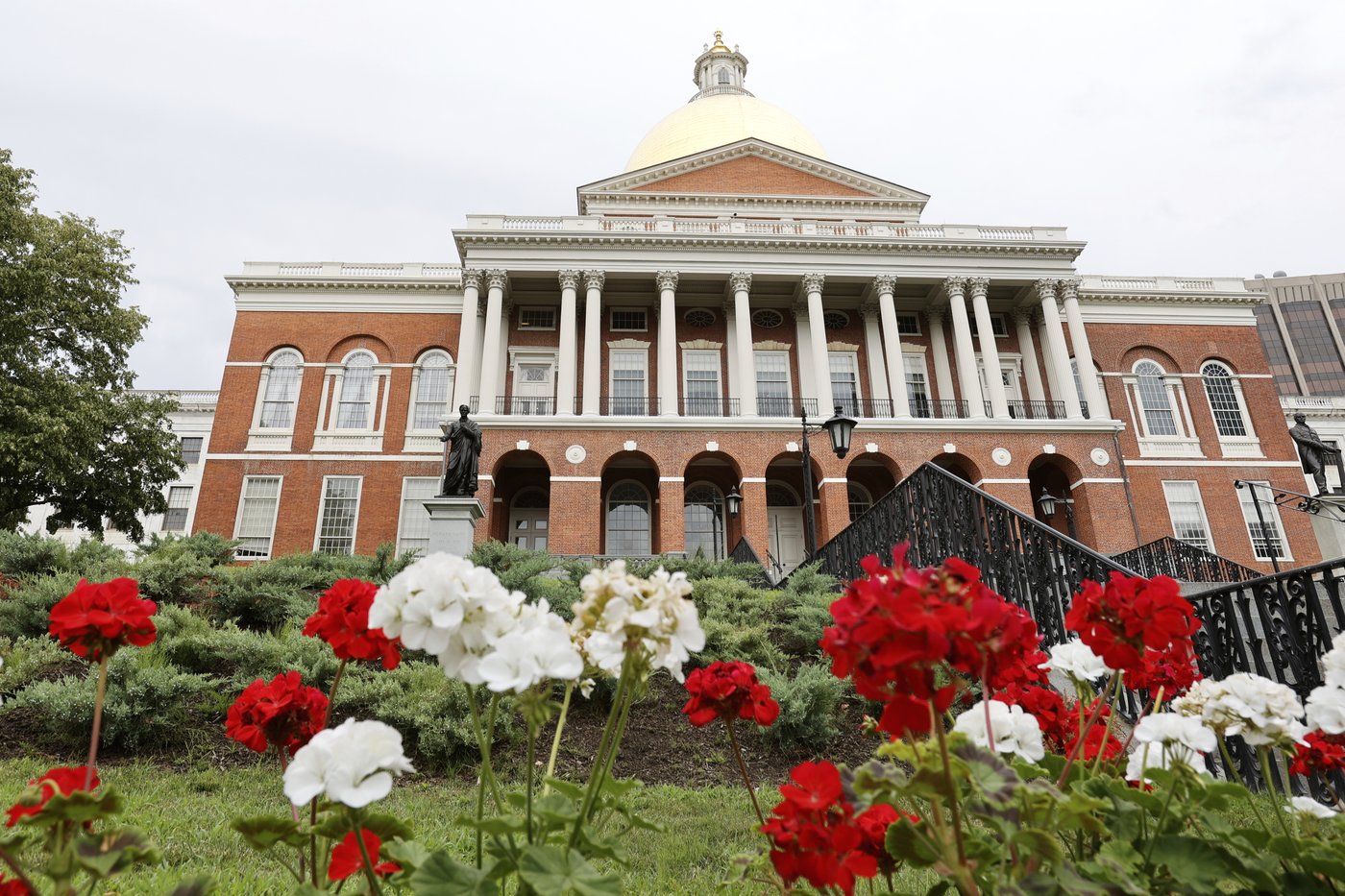 Massachusetts is close to giving doctors the final word on whether to perform late abortions | iNFOnews.ca