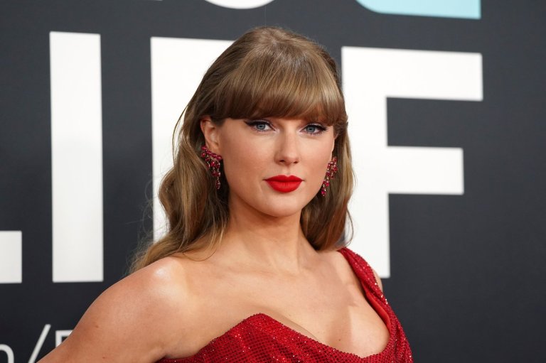 Taylor Swift announces new 'Eras Tour' docuseries and concert film for Disney+: How to watch | iNFOnews.ca