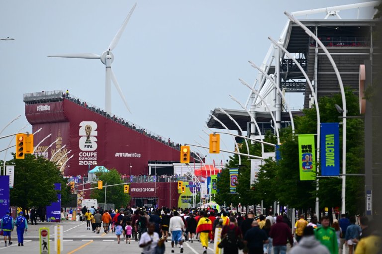 Germany, Ivory Coast fans arrive in Toronto for FIFA World Cup match | iNFOnews.ca