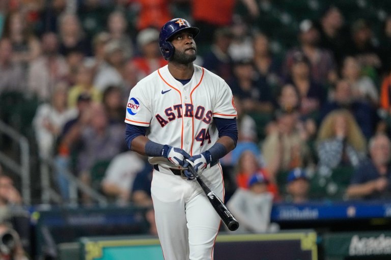 Alvarez hits 40th home run, Astros defeat Royals 6-2 to maintain at least share of AL West lead | iNFOnews.ca