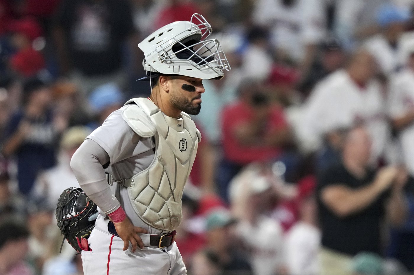 Phillies get 3-2, walk-off win over Boston on catcher’s interference call with bases loaded in 10th | iNFOnews.ca